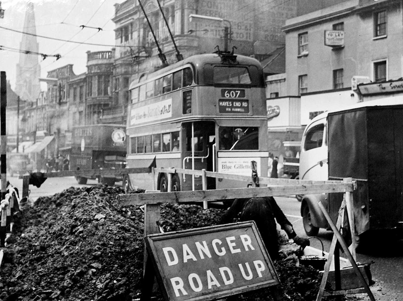 {short description of image}