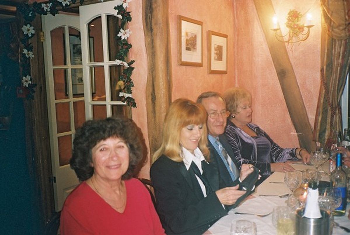 {short description of image}