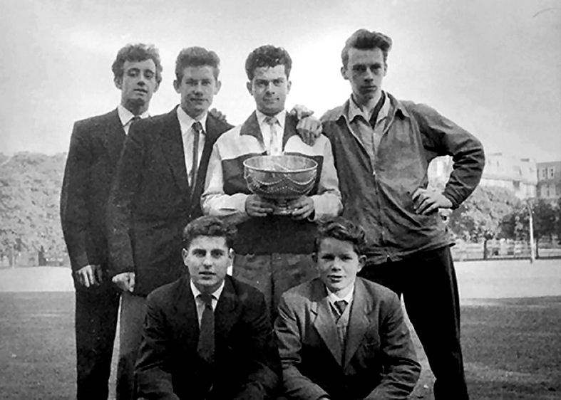 {short description of image}