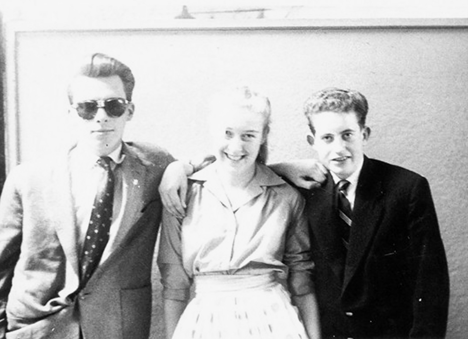 {short description of image}